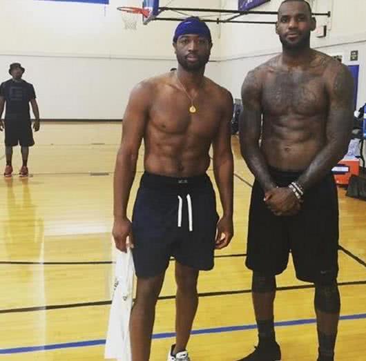 决本是备受 决本是备受