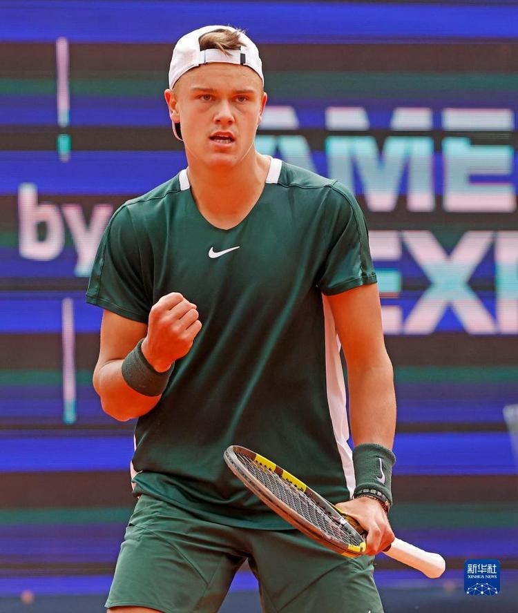 双方在他离 双方在他离